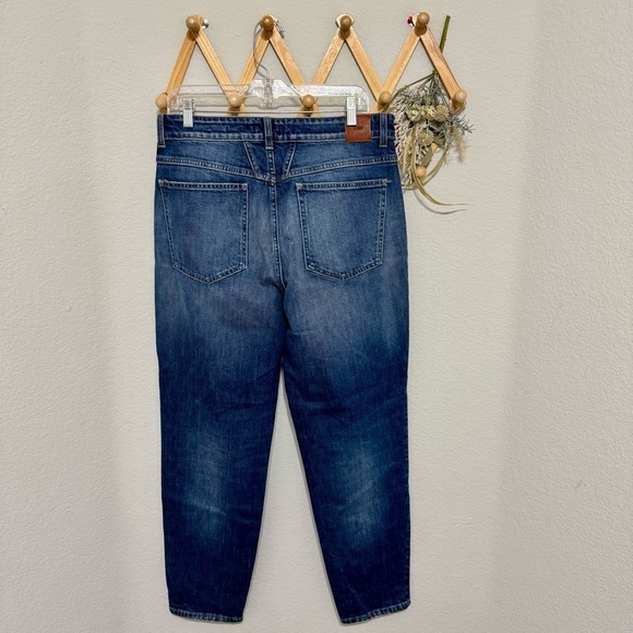 Anthropologie NWT Closed “Day” Girlfriend Fit High Waisted Jeans Size 32 - Picture 2 of 4